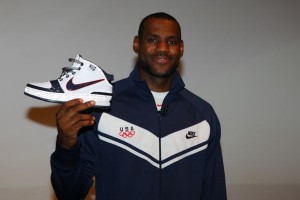 nike-zoom-lebron-vi-officially-unveiled-3
